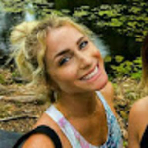 Meet your Posher, Daniella